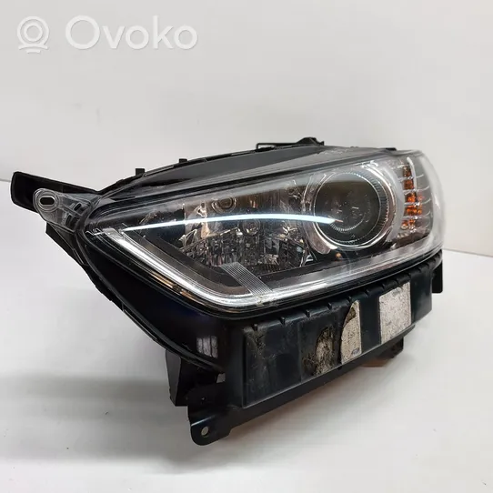 Ford Mondeo MK V Lampa przednia DS7313W030BE