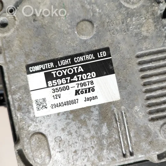 Toyota Prius+ (ZVW40) Phare frontale 8118547430