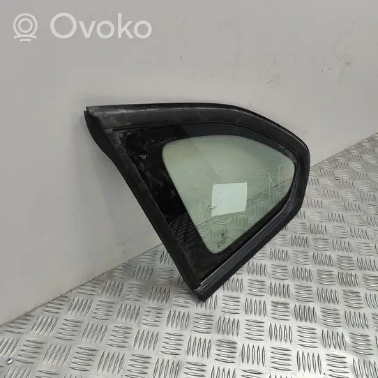 BMW X1 F48 F49 Rear side window/glass 7349647