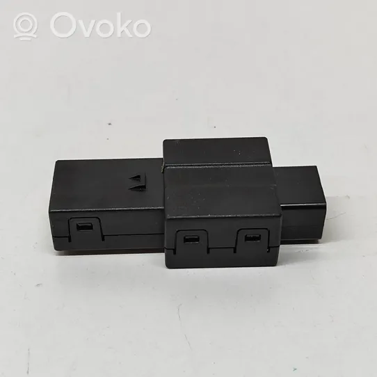 Seat Tarraco USB socket connector 5U0035726