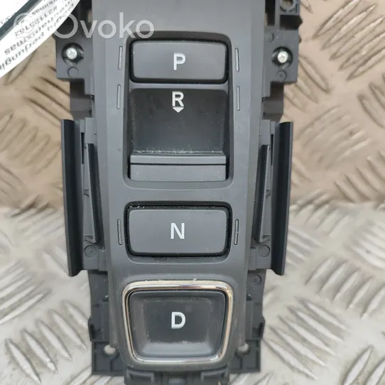 Honda CR-V Gear shifter/selector 54000TMBF010M1