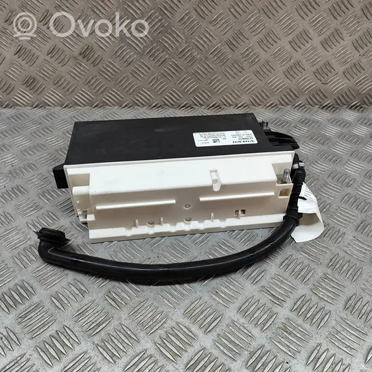 Volvo S60 Hybrid/electric vehicle battery 32300677