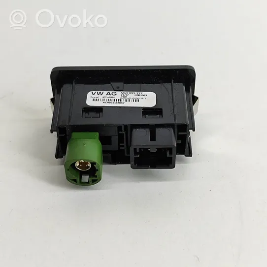 Porsche Panamera (971) Enchufe conector entrada auxiliar 5G0035222