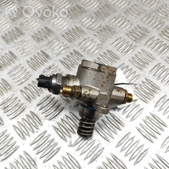 Audi A5 Pompe d'injection de carburant à haute pression 06M127026H