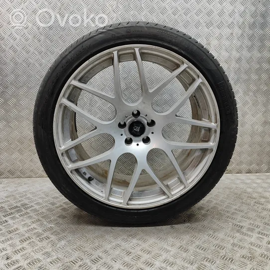 Porsche Macan R21 alloy rim 