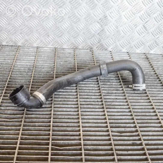 Volvo XC90 Moottorin vesijäähdytyksen putki/letku 31474845