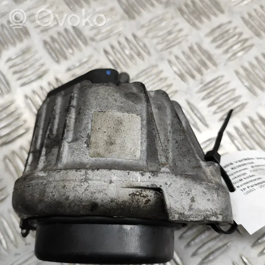 BMW 1 E81 E87 Supporto di montaggio del motore 6768800