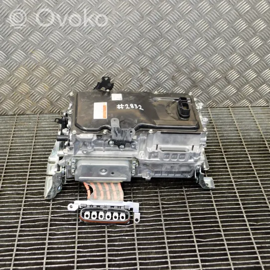 Toyota RAV 4 (XA50) Voltage converter inverter G92A042060