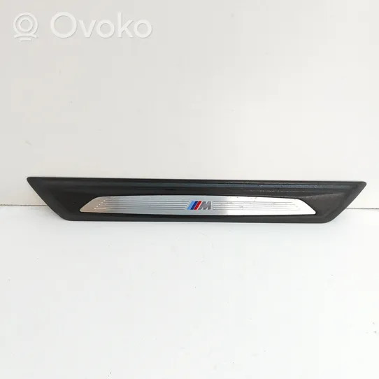 BMW 3 F30 F35 F31 Etuoven kynnyksen suojalista 8051037