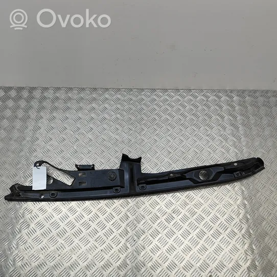 BMW 5 G30 G31 Altra parte del vano motore 7349606