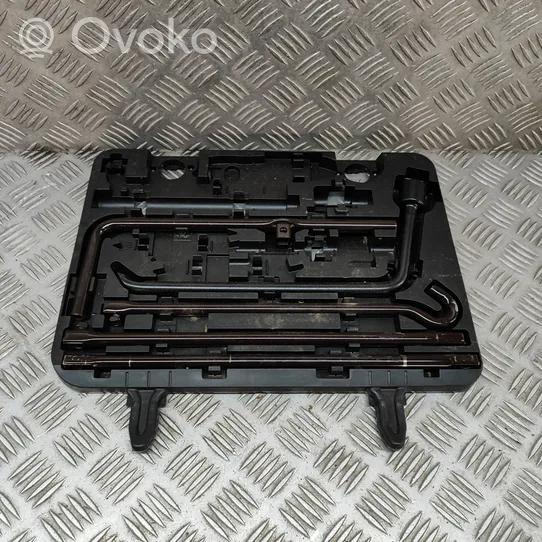 Toyota Land Cruiser (J150) Inne części wnętrza samochodu 0912060220