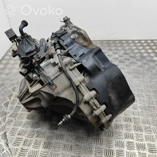 Land Rover Range Rover Evoque L538 Mechaninė 6 pavarų dėžė GJ3R7002BB