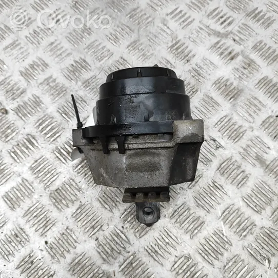 BMW 5 G30 G31 Support de moteur, coussinet 6878247