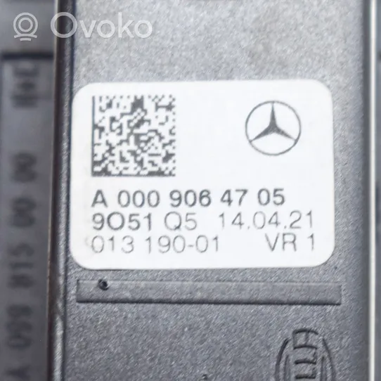 Mercedes-Benz EQA Takakattokahva A0009064705
