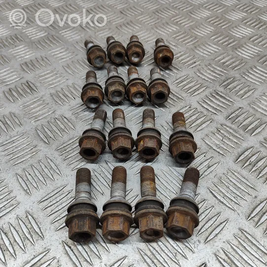 Audi Q7 4L Nuts/bolts 4L0698139B