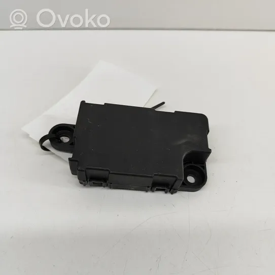 Tesla Model 3 Antennenverstärker Signalverstärker 144743000B