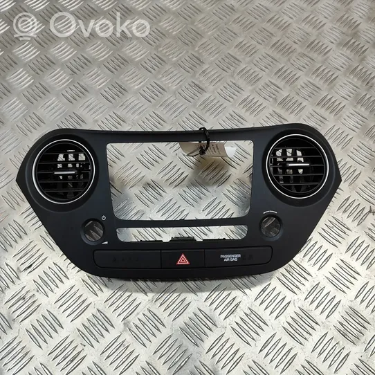 Hyundai i10 Garniture, panneau de grille d'aération 84740B4900