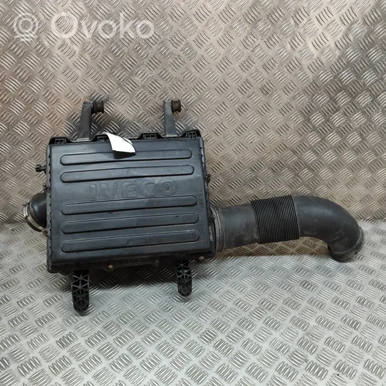 Iveco Daily 6th gen Boîtier de filtre à air 5801317094