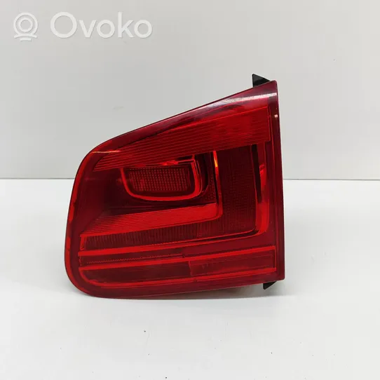 Volkswagen Tiguan Tailgate rear/tail lights 5N0945094G