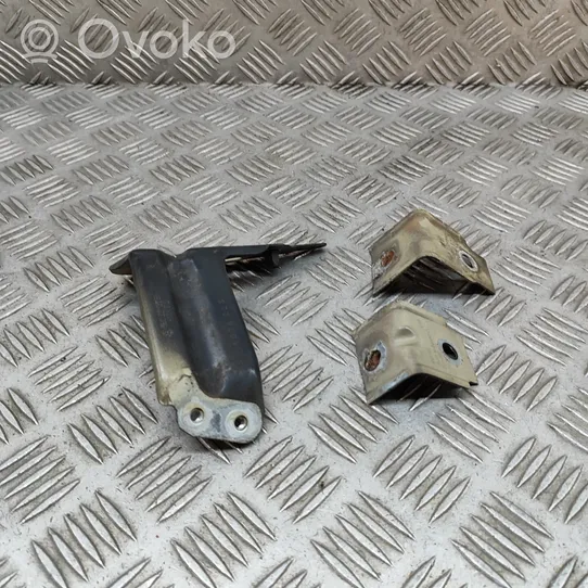 Volkswagen Golf VII Supporto di montaggio del parafango 5G0821136B