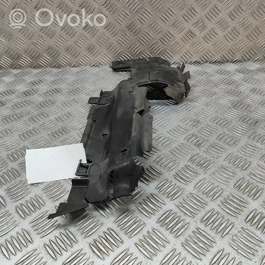 Audi A4 S4 B9 Wlot / Kanał powietrza intercoolera 8W0121284AL