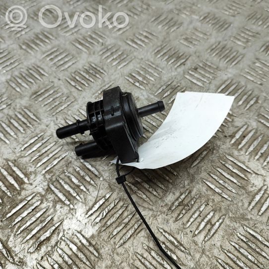 A0004703700 MercedesBenz CLA C118 X118 Engine mount vacuum valve, 31.