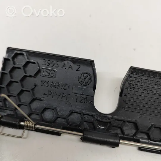 Volkswagen Golf V Отделка порога багажника 1K6863651C