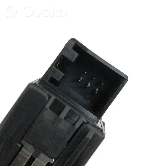 Audi Q3 8U Hazard light switch 8U2941509A