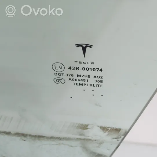 Tesla Model S Szyba drzwi przednich 43R001074