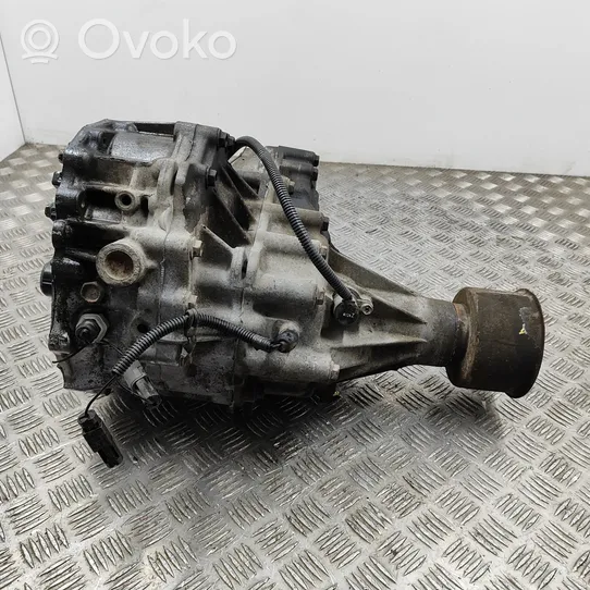 Nissan Navara D22 Scatola ingranaggi del cambio 3310533G10