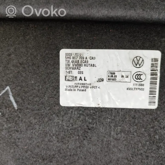 Volkswagen Golf VIII Tavarahylly 5H6867769A