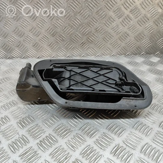 Volkswagen Golf VIII Tappo cornice del serbatoio 5H0809857D