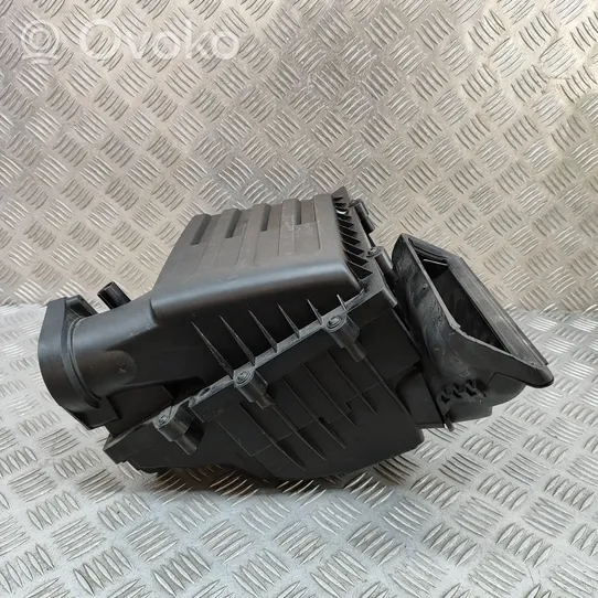 Skoda Superb B8 (3V) Scatola del filtro dell’aria 5Q0129607S