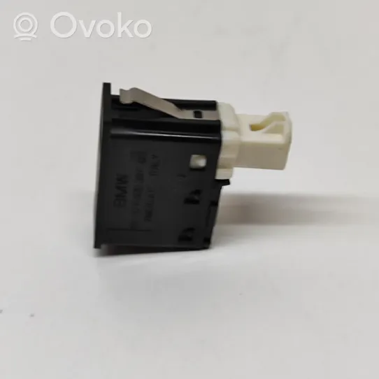 BMW i3 Connettore plug in USB 6820397