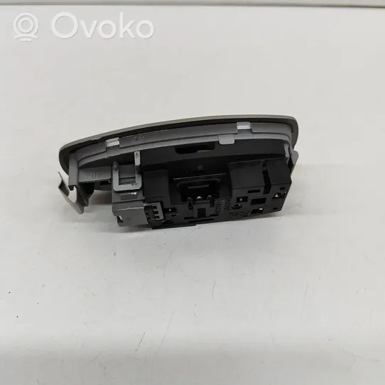 KIA Optima Światło fotela przedniego 928803V000