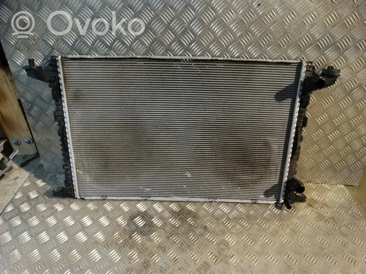 Audi A7 S7 4K8 Coolant radiator 