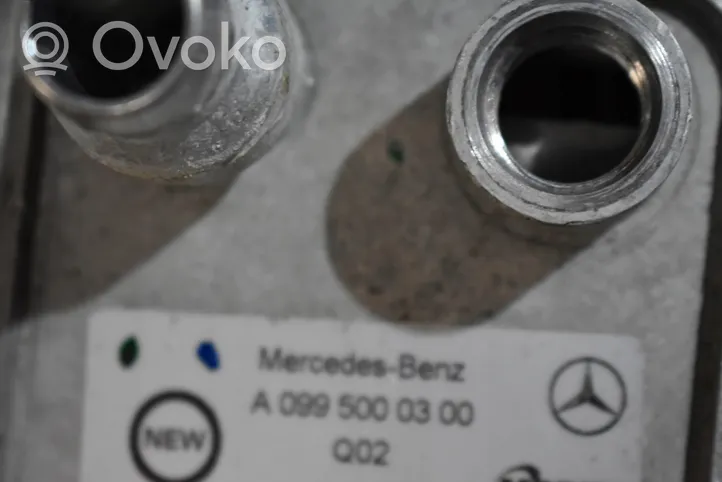Mercedes-Benz S W222 Moottoriöljyn jäähdytinlaite 