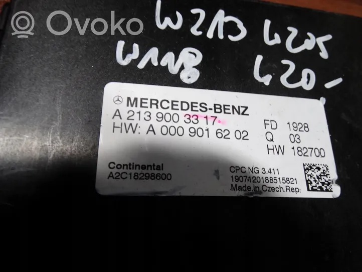 Mercedes-Benz E W213 Tavaratilan kannen avaamisen ohjausyksikkö A2139003317