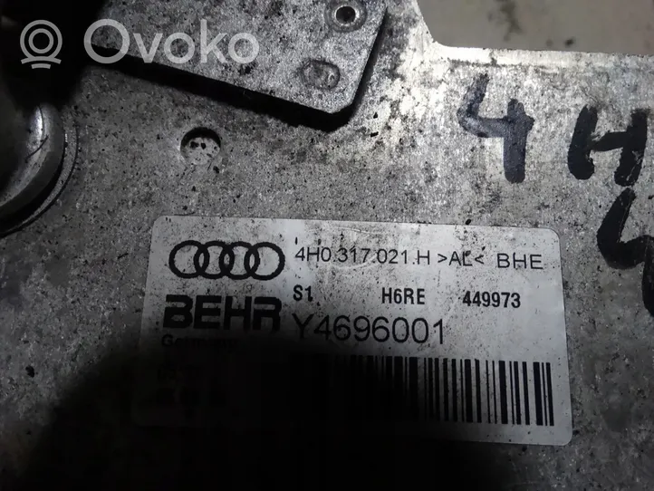 Audi A8 S8 D4 4H Moottoriöljyn jäähdytinlaite 