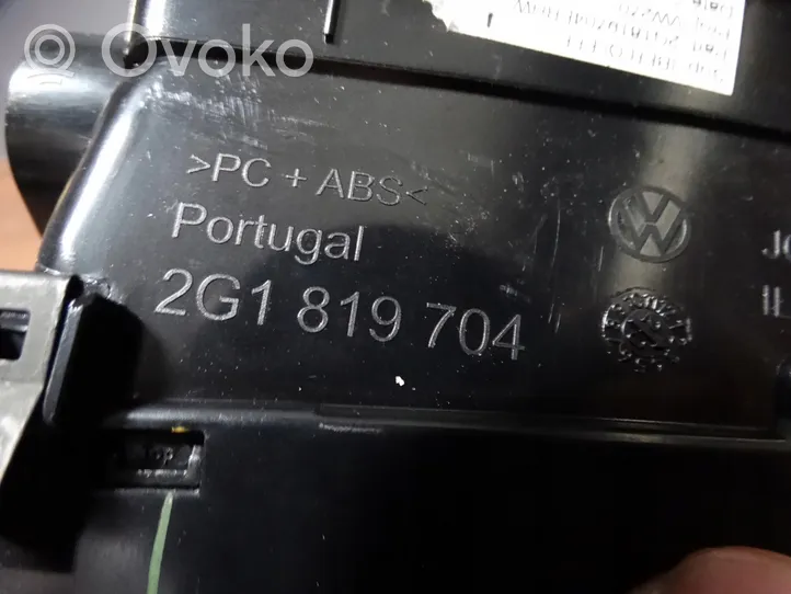 Volkswagen Polo VI AW Dysze / Kratki środkowego nawiewu deski rozdzielczej 
