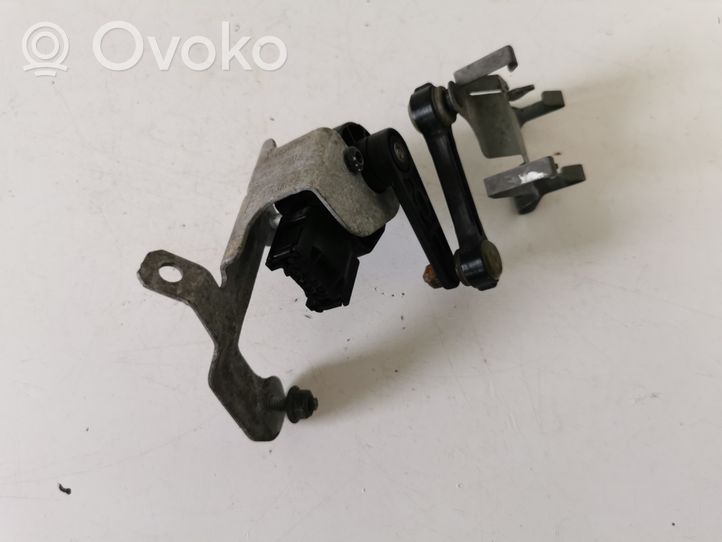 Mercedes-Benz C W205 Sensore di livello faro/fanale A0009053704