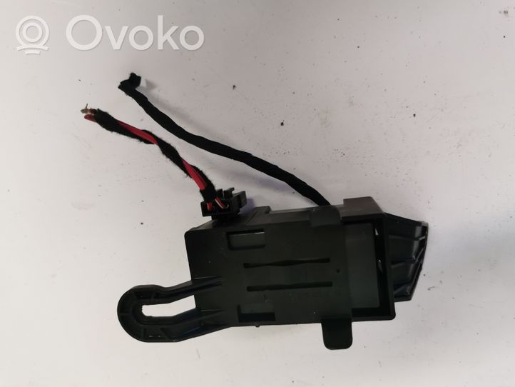 Mercedes-Benz GLE (W166 - C292) Staffa di montaggio della batteria A1665454547