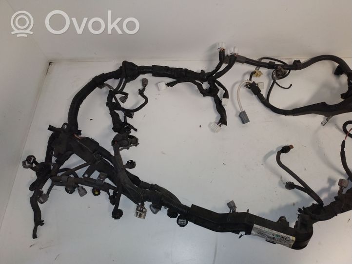 Toyota Corolla Verso E121 Проводка двигателя 821210F130