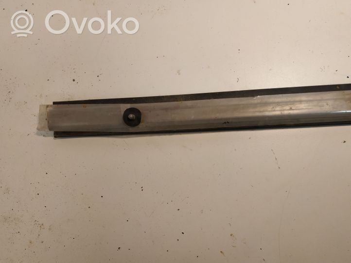 Toyota Hiace (H200) Rivestimento binario portellone scorrevole 