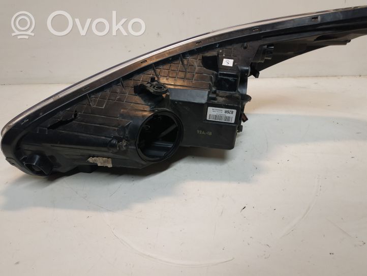 KIA Ceed Headlight/headlamp 3Z92101700