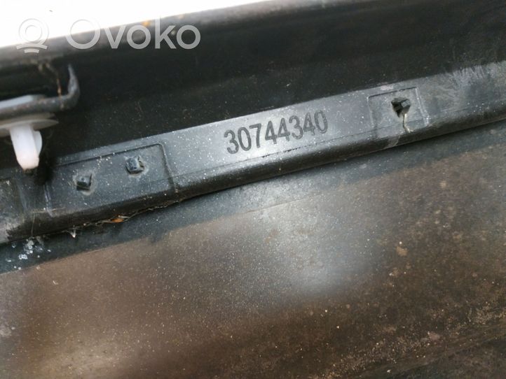 Volvo V70 Kynnys 30744340