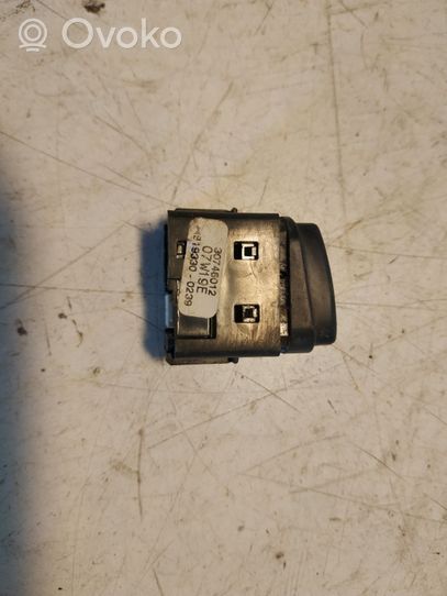 Volvo V50 Child safety switch 30746012