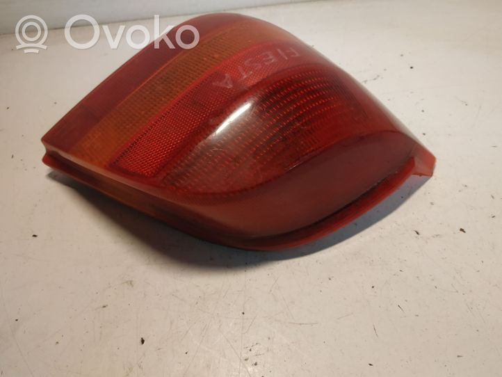 Ford Fiesta Lampa tylna 89FG13N004BA