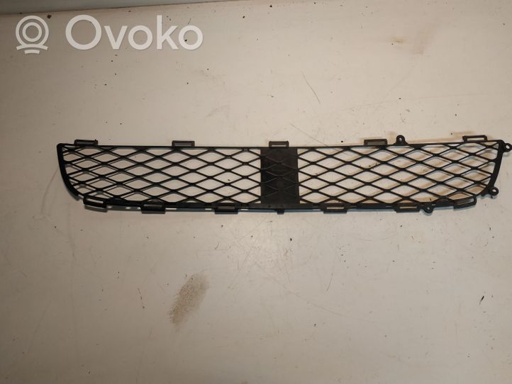 Toyota Yaris Grille inférieure de pare-chocs avant 531120D020