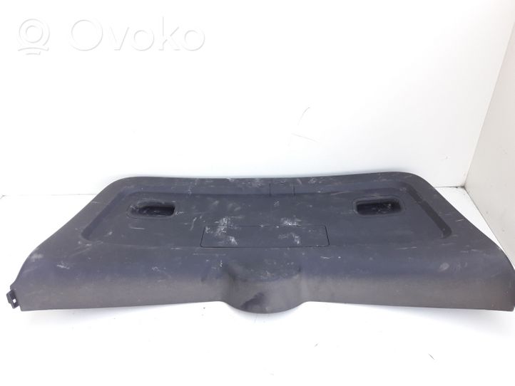 Toyota Corolla Verso AR10 Rivestimento portellone 677660F010